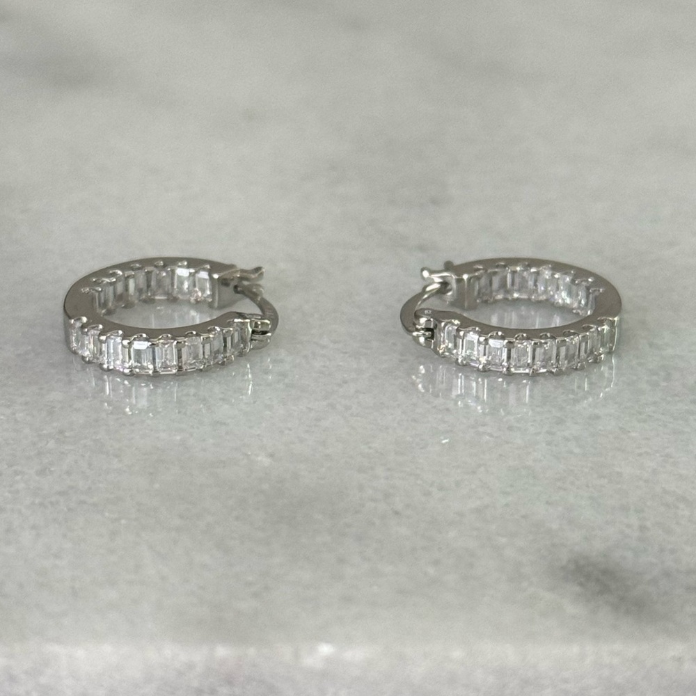 NEW STOCK Sterling Silver Wrap Around Princess Crystal Pave Hoop Earrings - Picture 1 of 6